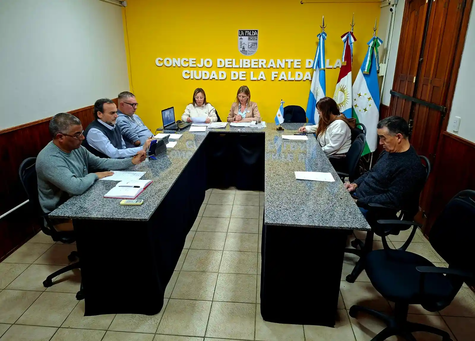 Gastos de representación: el Concejo no reunió los dos tercios para rechazar el veto y se cayó la ordenanza
